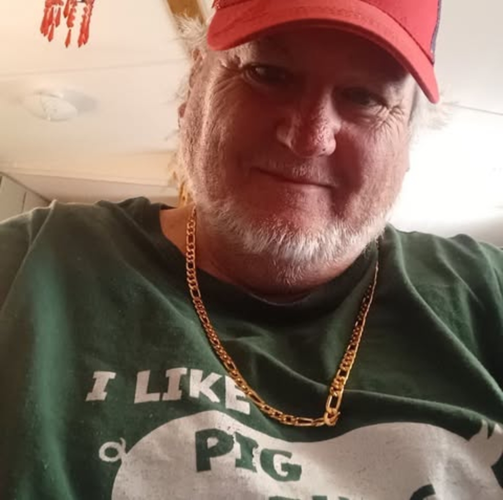 Meet your Posher, Gregory